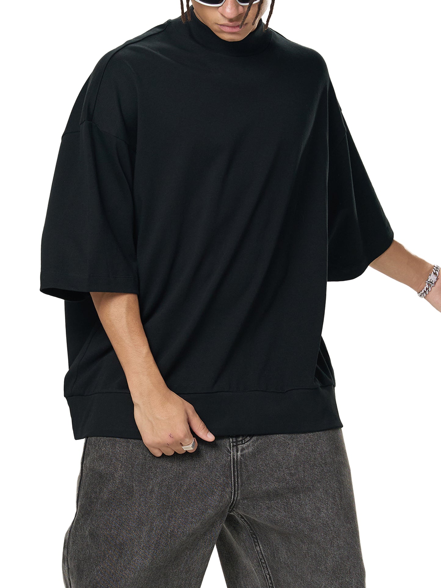Ovelli Mock Neck Tee