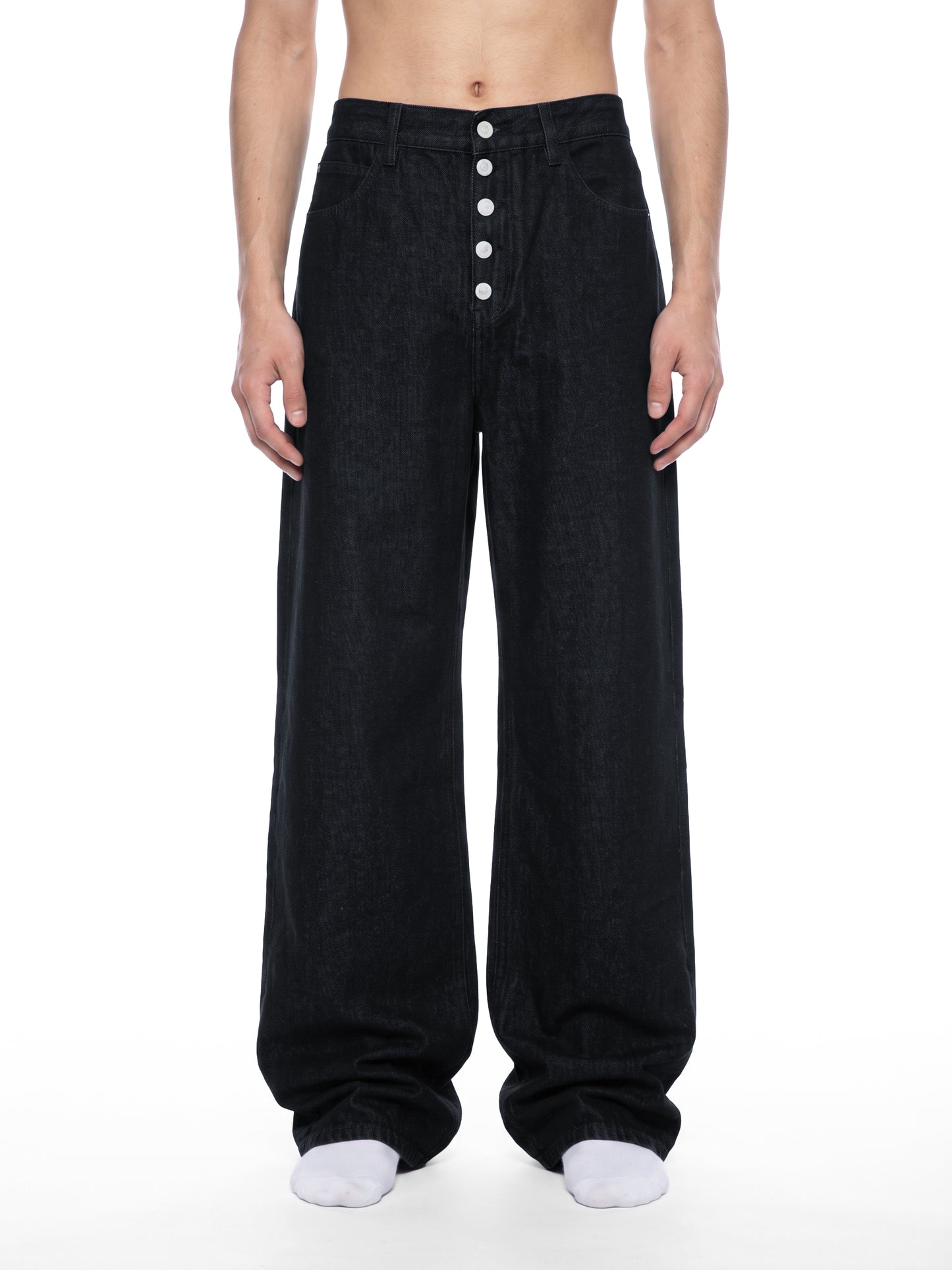 OV Button Jeans